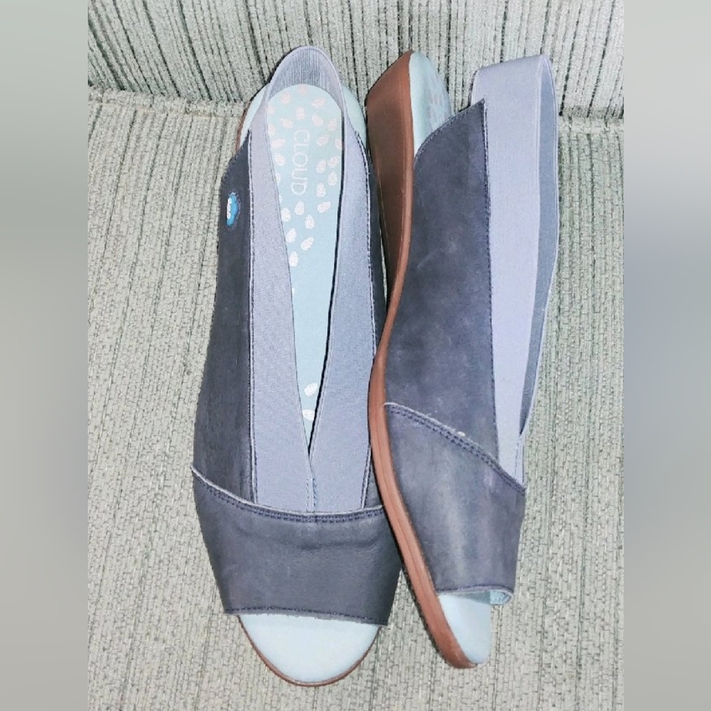 Cloud Footwear Slingback Sandals